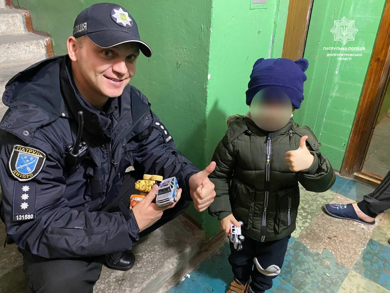 Малыш пошел в магазин, чтобы купить машинку / фото: facebook.com/dnipropolice