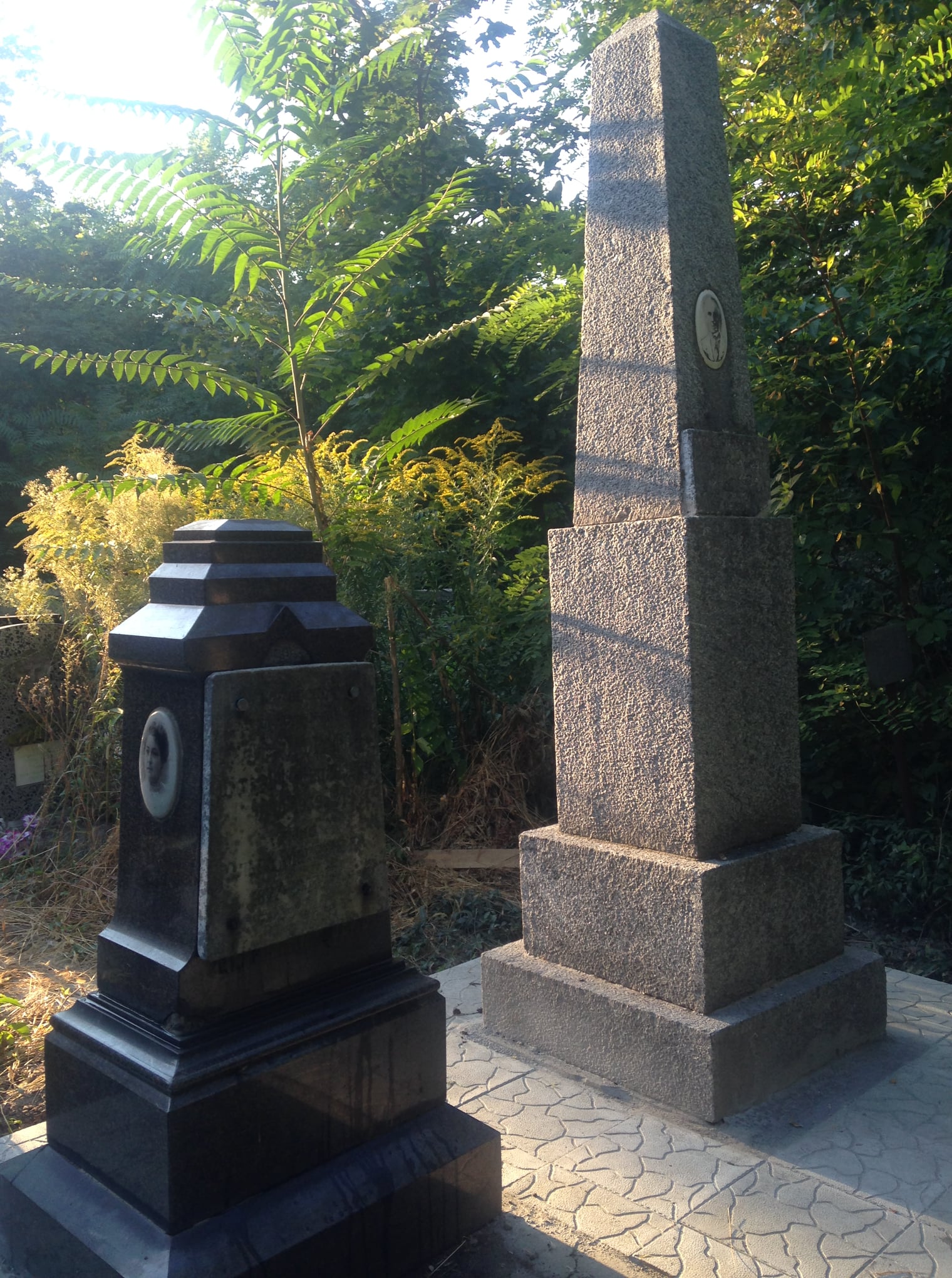 Могила архитектора Дмитрия Скоробогатова