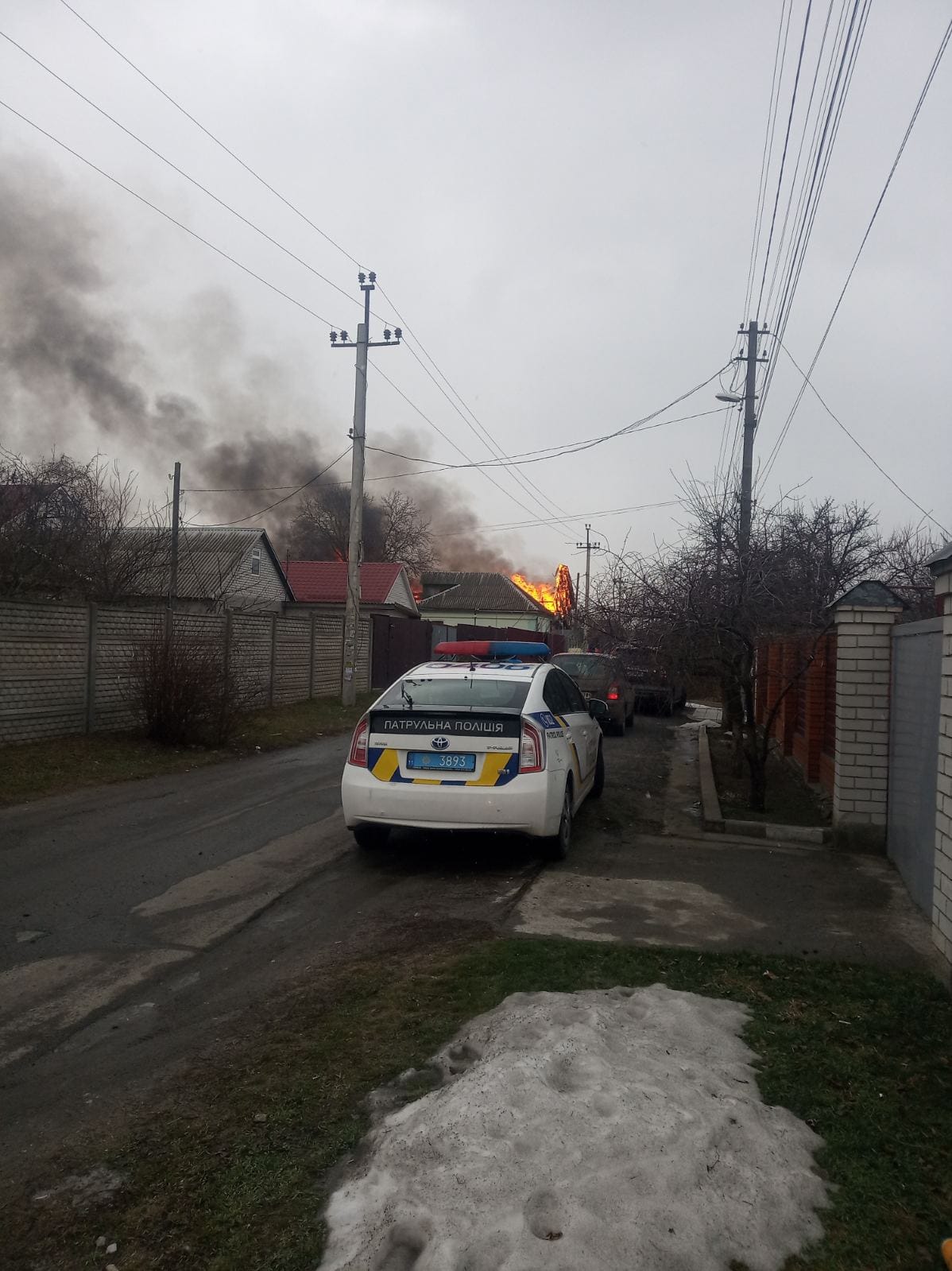 На Игрени страшный пожар: горит дом - фото: facebook.com, События Игрени, Евгений Романенко