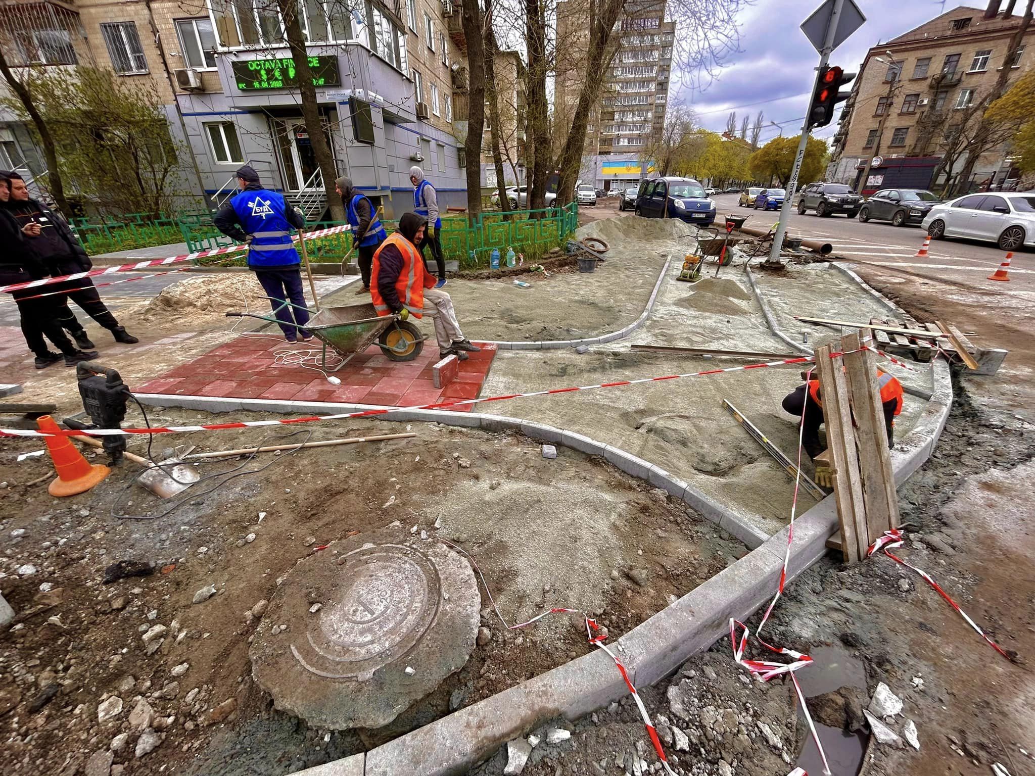 У центрі Дніпра з'являється велодоріжка 