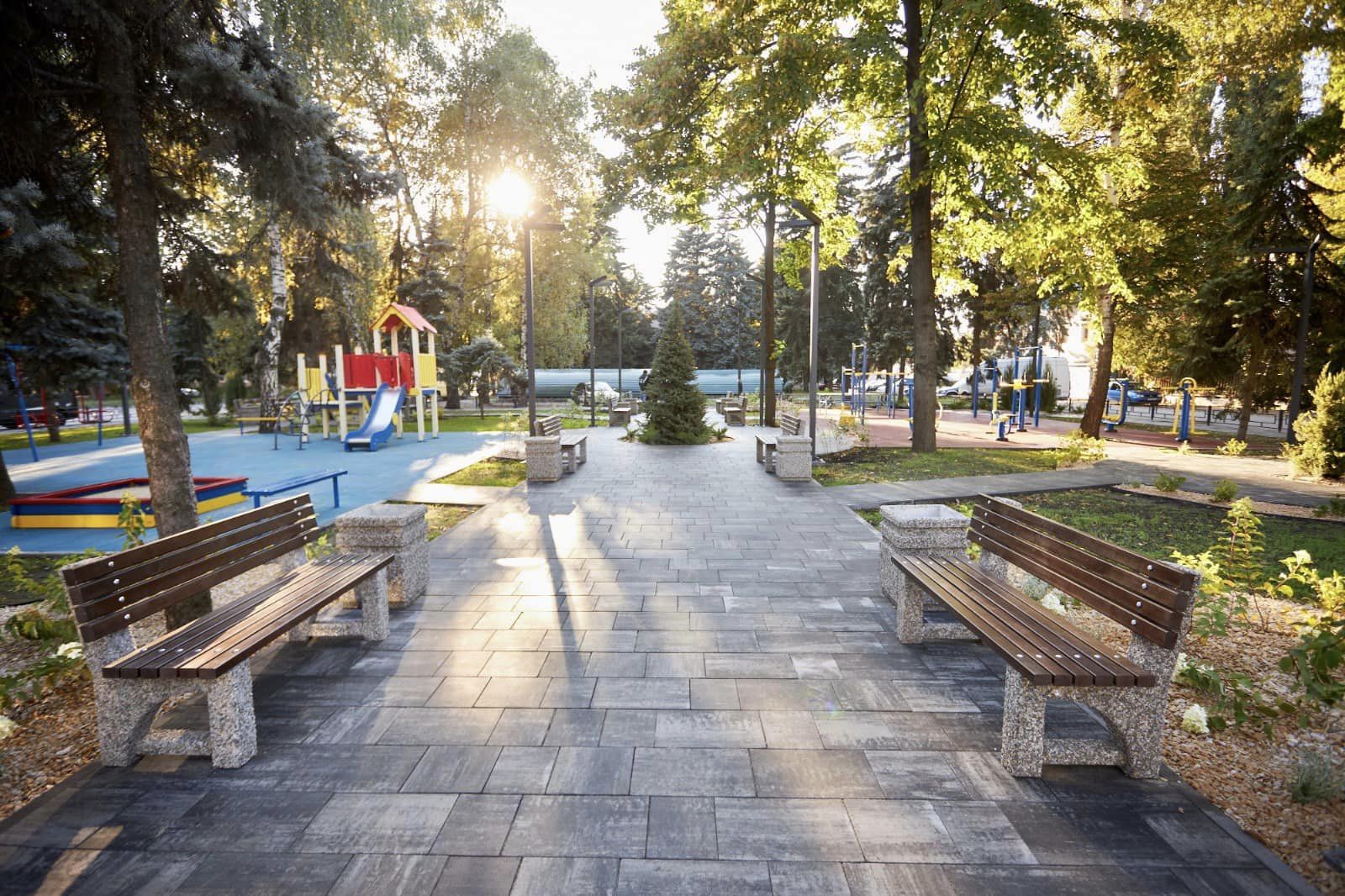 В Днепре появился новый мини-сквер -