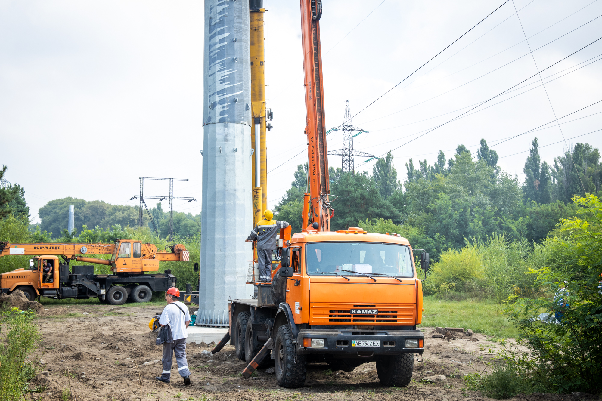 На Днепропетровщине обновляют высоковольтную воздушную линию для более 106 тысяч абонентов фото 3 2