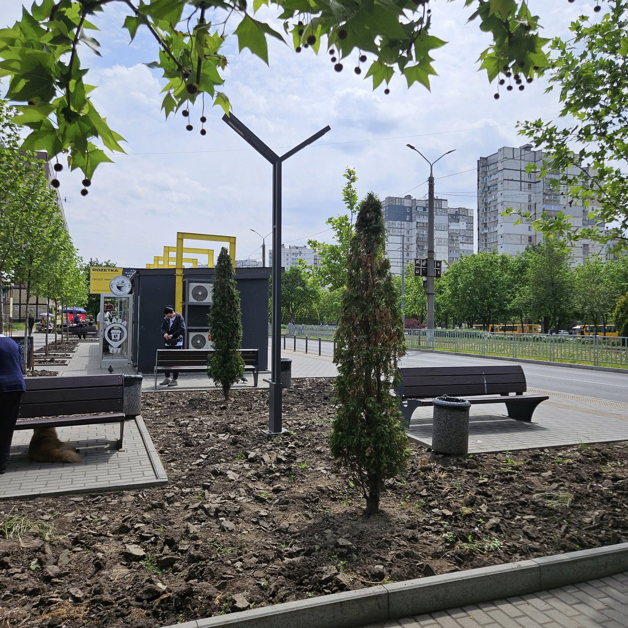 На Левобережном в Днепре обновлена зона отдыха.