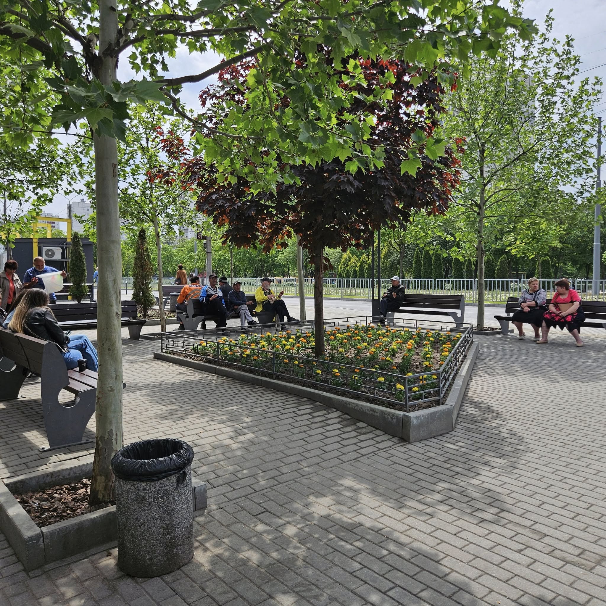 На Левобережном в Днепре обновлена зона отдыха.