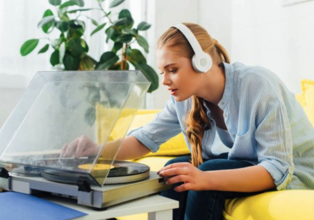 Поколение 2000-х - фото depositphotos.com