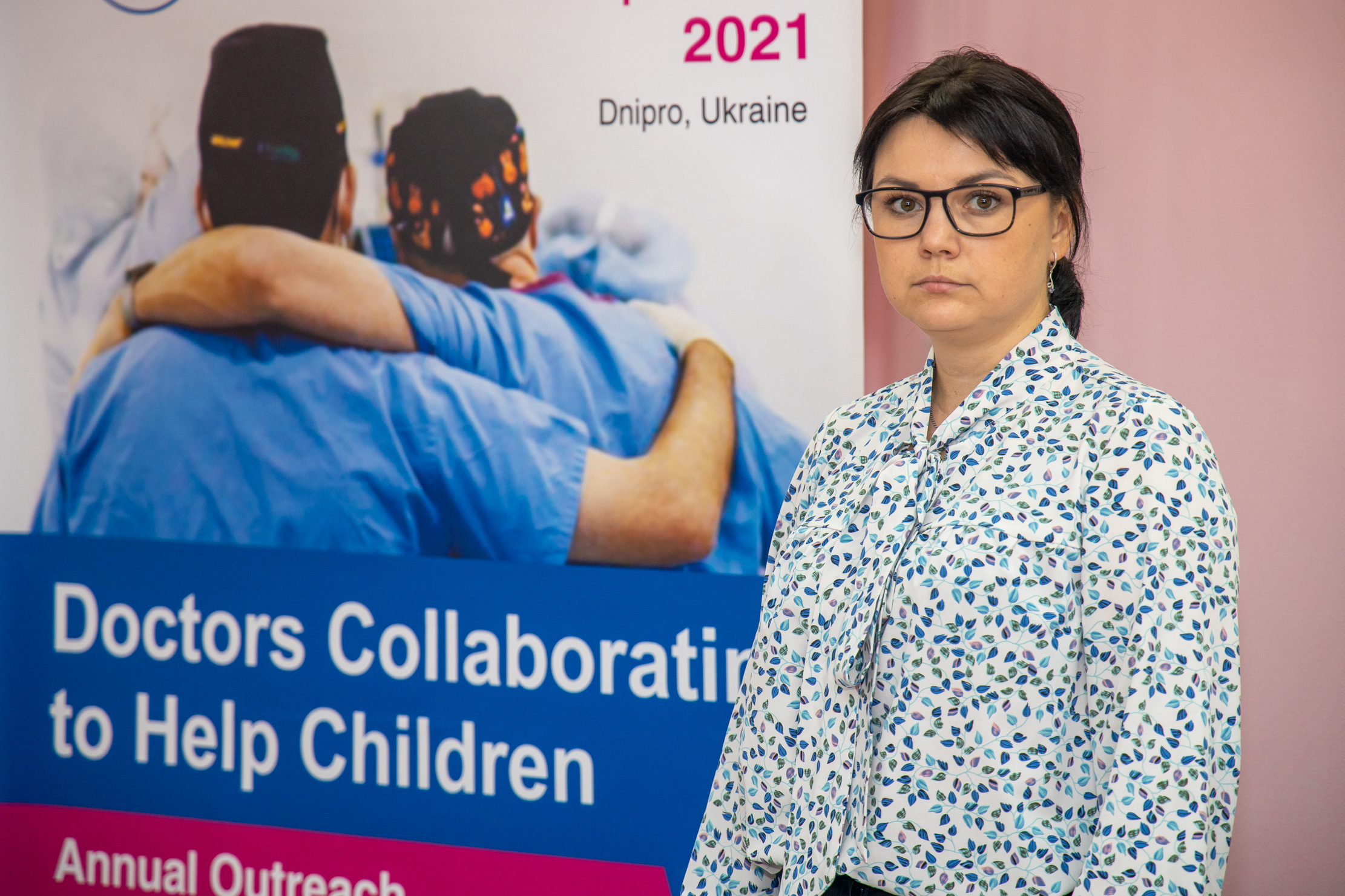 На Днепропетровщине американские врачи помогают оперировать детей с ожогами фото 4 3