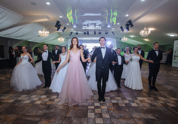 XVI Городской Днепровский Благотворительный Бал - фото организаторов