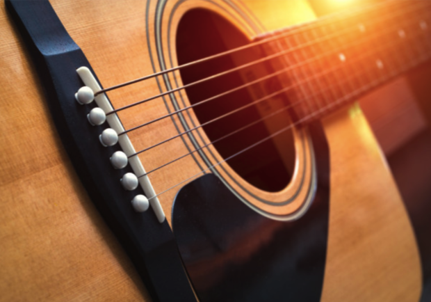 Испанские Гитары на Теплоходе в Днепре / freepik.com