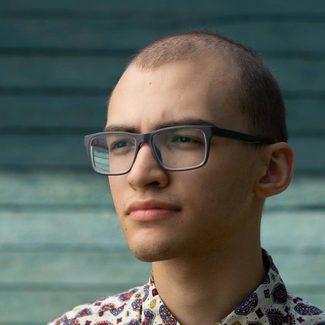 Автор проекта – художник Максим Ходак / фото с его странички в Facebook