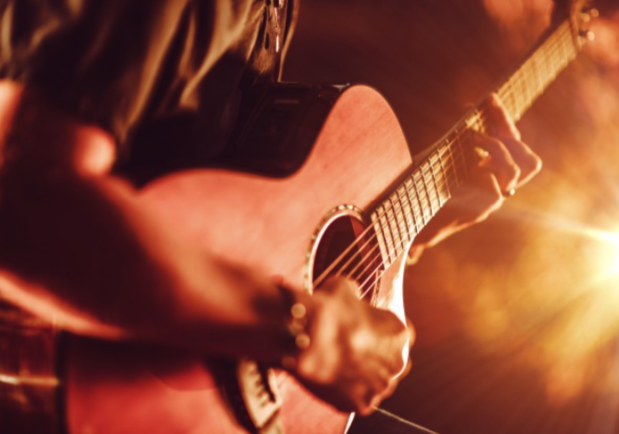 Испанские Гитары - фото freepik.com