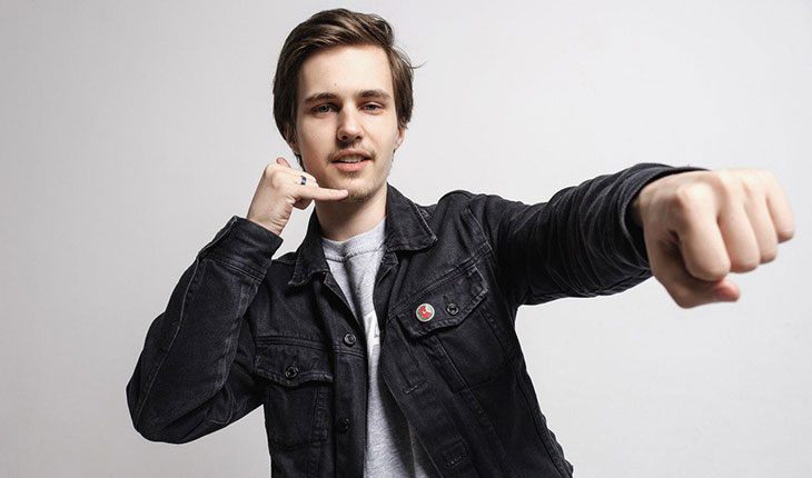 Стендап вечер Саши Долгополова - фото из афиши