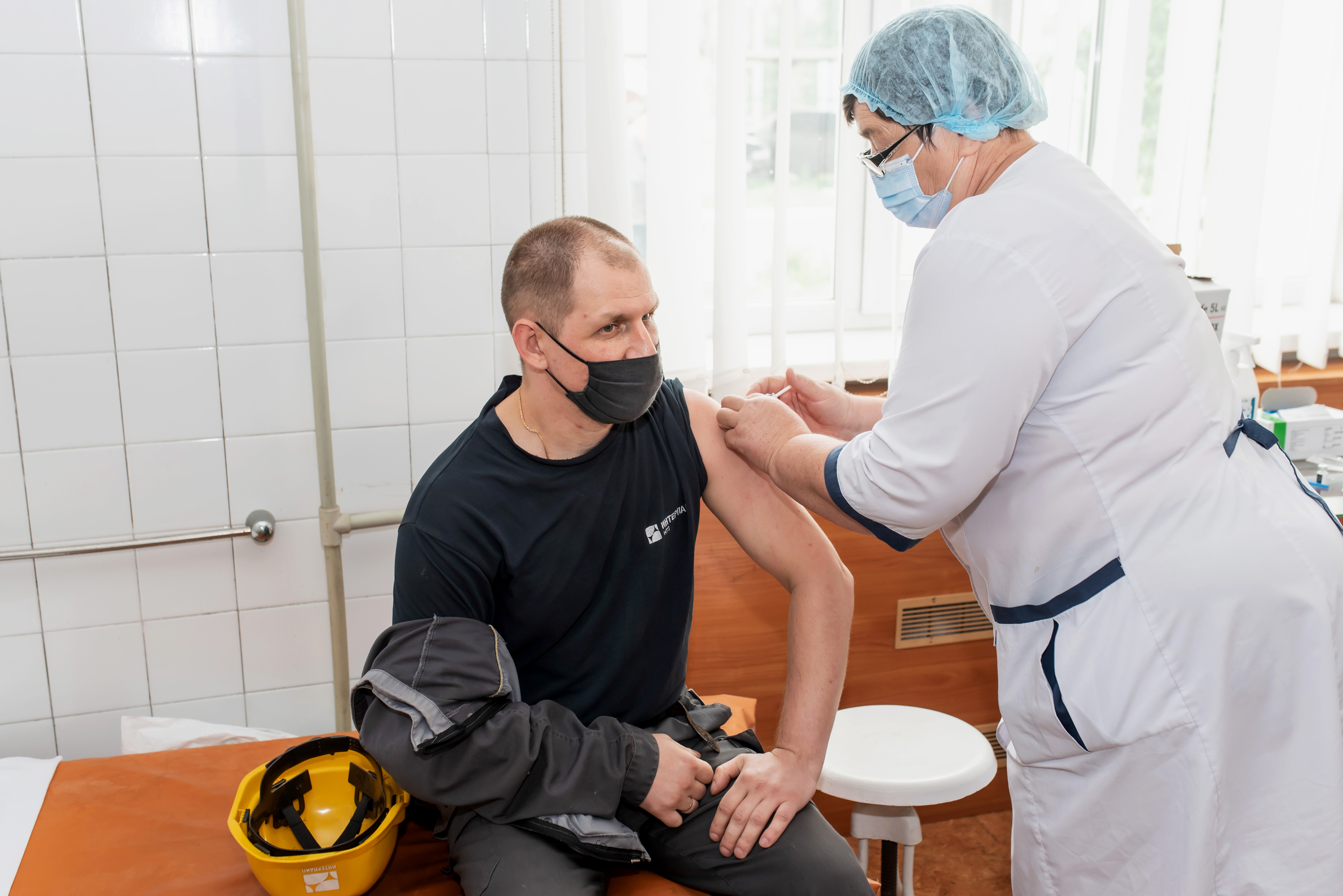 ИНТЕРПАЙП продолжает массовую вакцинацию сотрудников против COVID-19 фото 3 2
