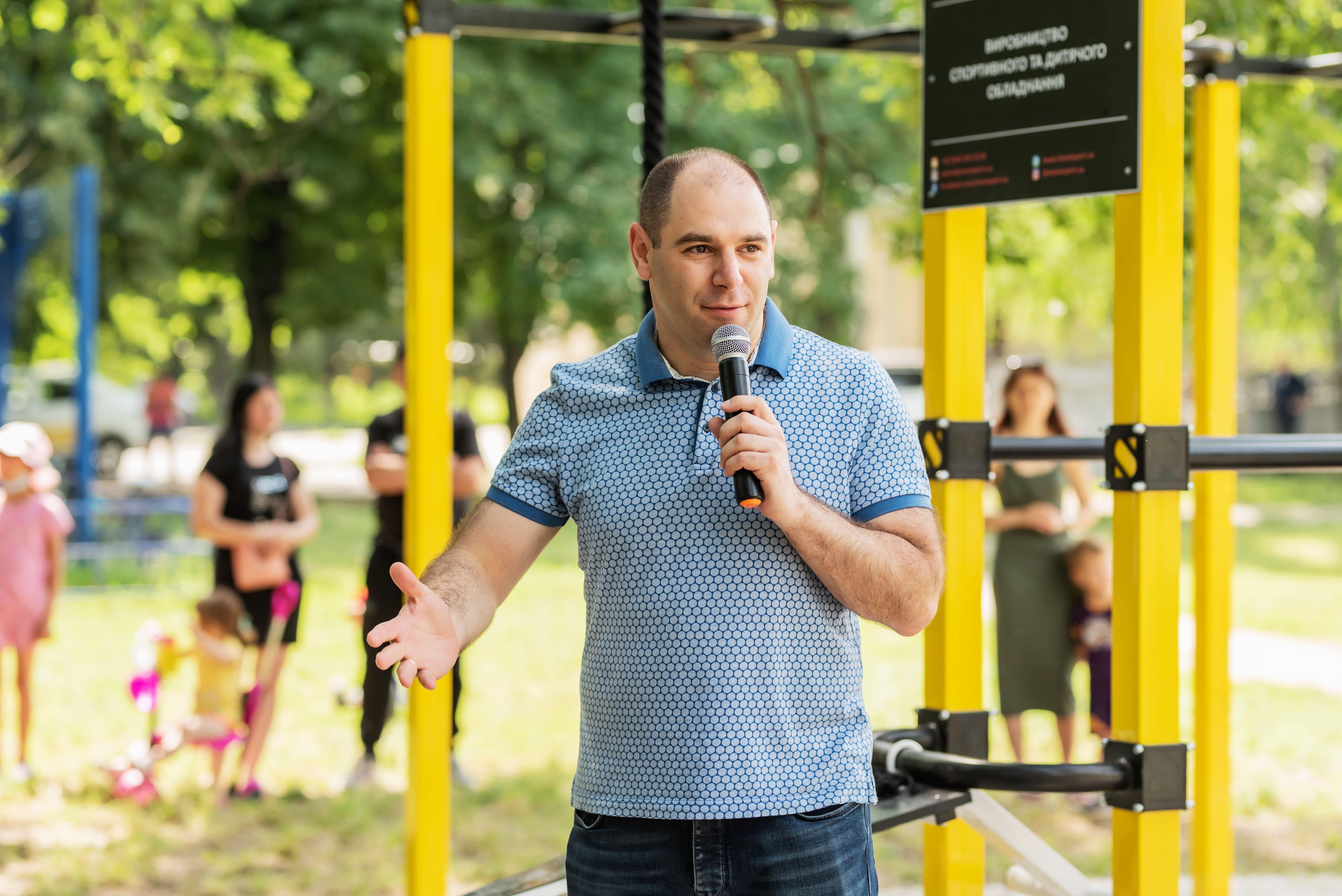 В Самаровке открыли workout комплекс для уличного спорта фото 1