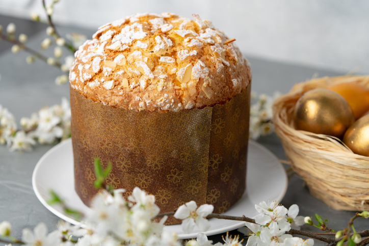 Веганский кулич с кокосовым молоком и фруктами -