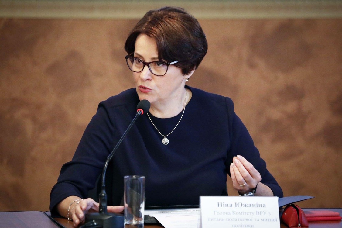 Одна з найболючіших тем для ФОПів, які спромоглися на свій ризик організувати робочі місця, — реєстрація законопроекту з позначкою «д»