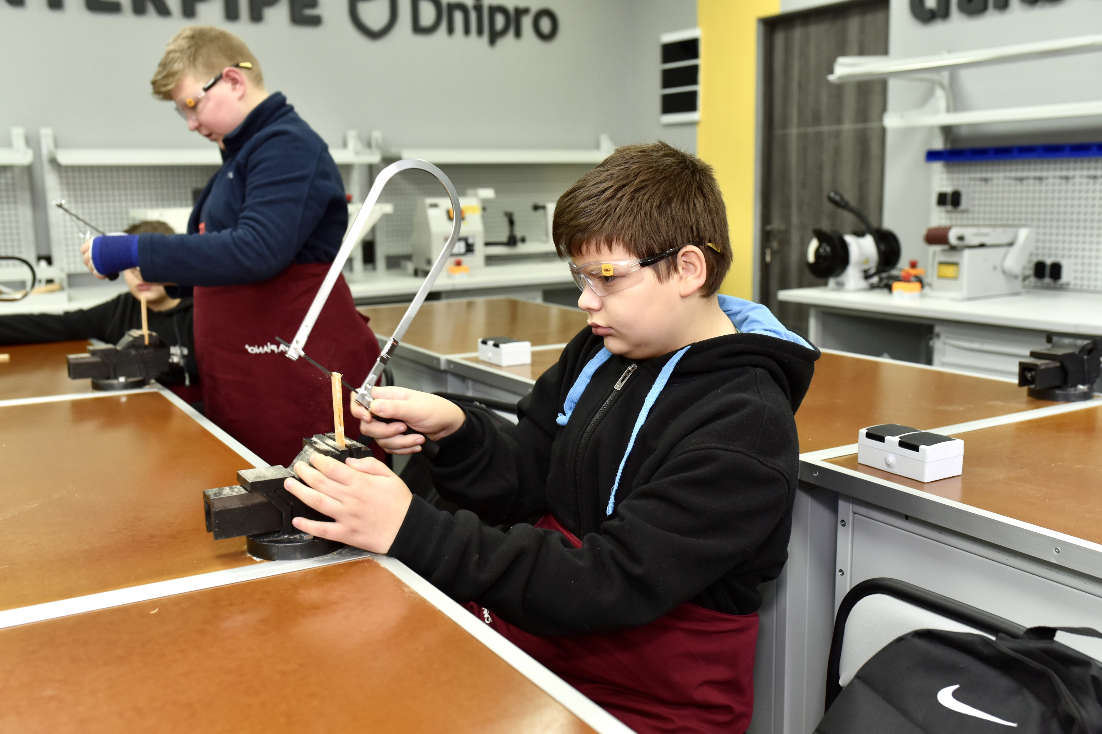 Капитальный ремонт и новые станки: в школе №39 открыт современный кабинет для уроков труда фото 2 1