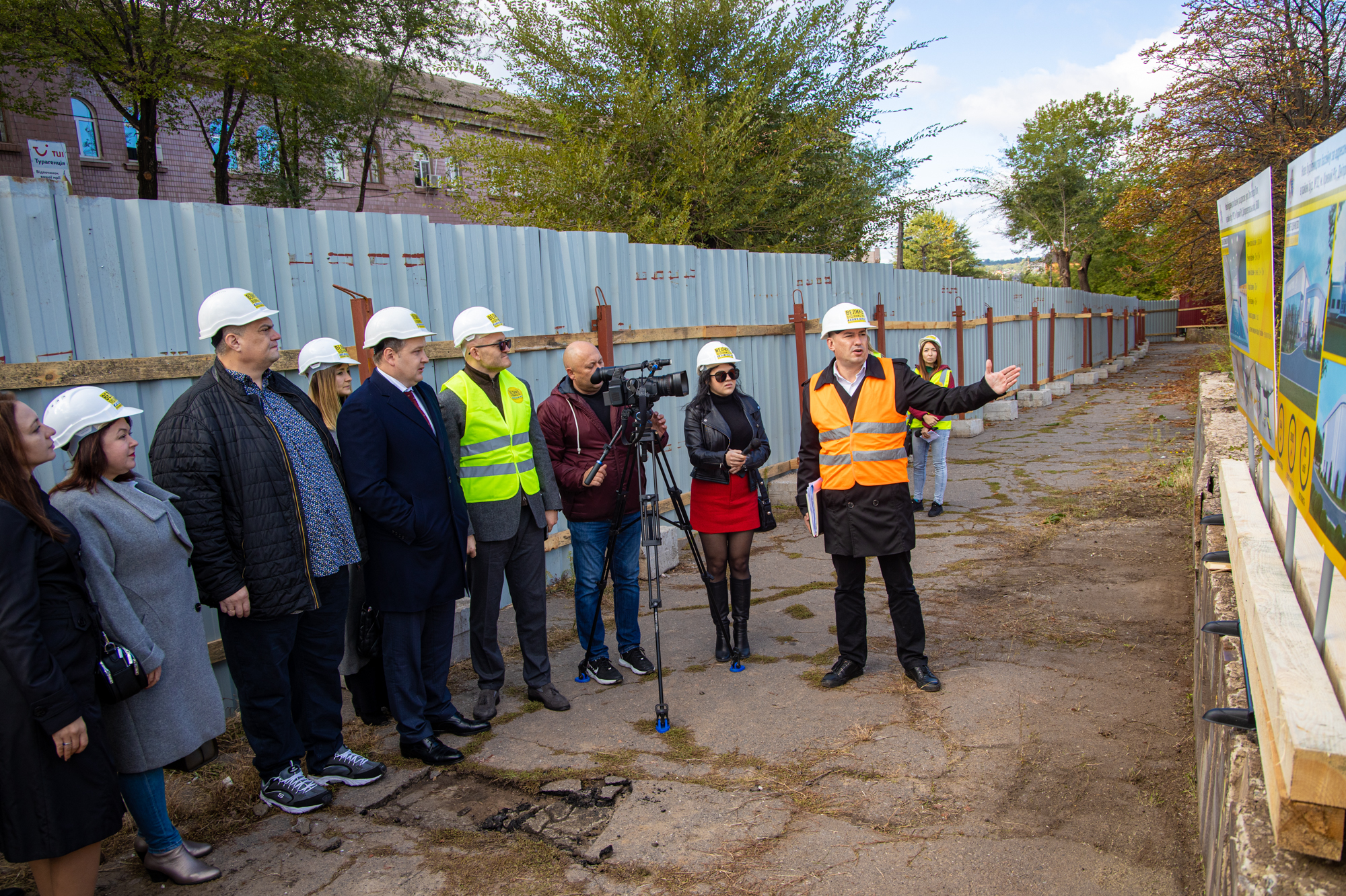 Для детей и взрослых: в Кривом Роге появится современный 25-метровый бассейн фото 3 2