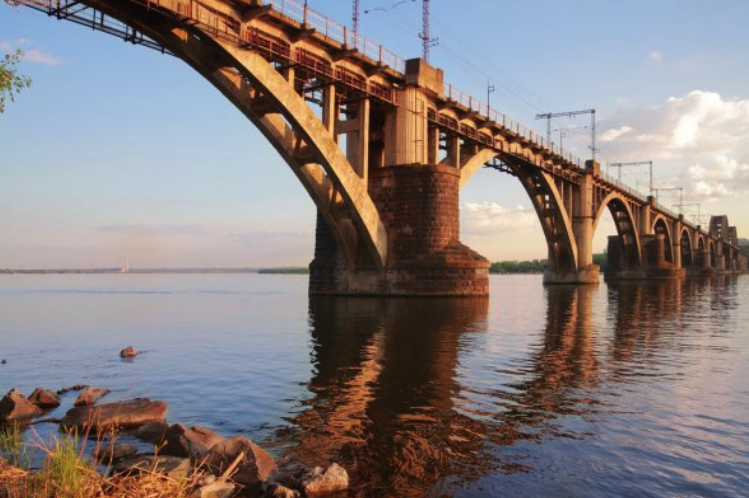 Экскурсия на теплоходе "От Нового к Старому" / depositphotos.com