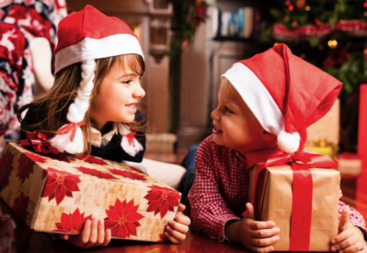 Новогодние концерты в разных районах / freepik.com