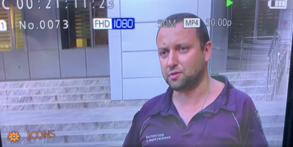 Избитый инспектор / фото: dnipro.tv