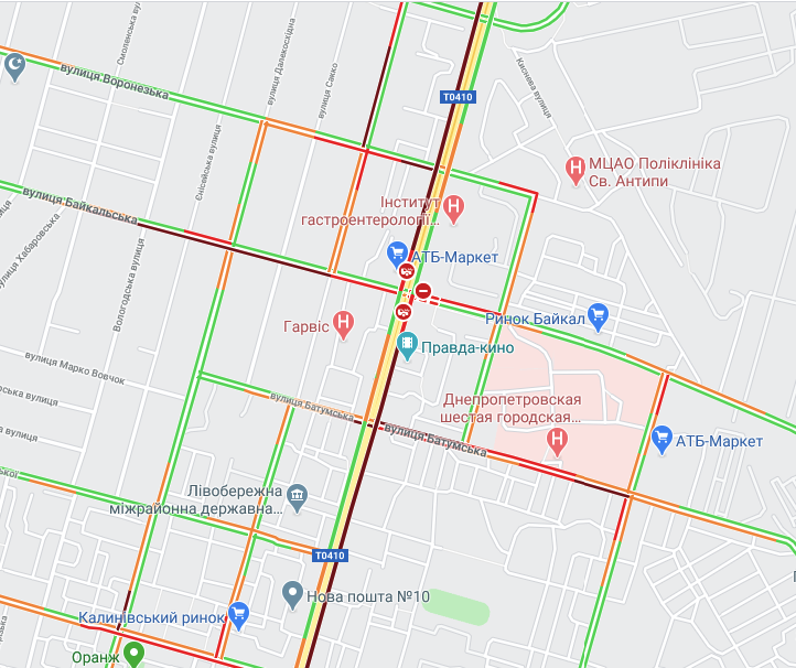 Движение на Байкальской заблокировано, на Слобожанском пробка