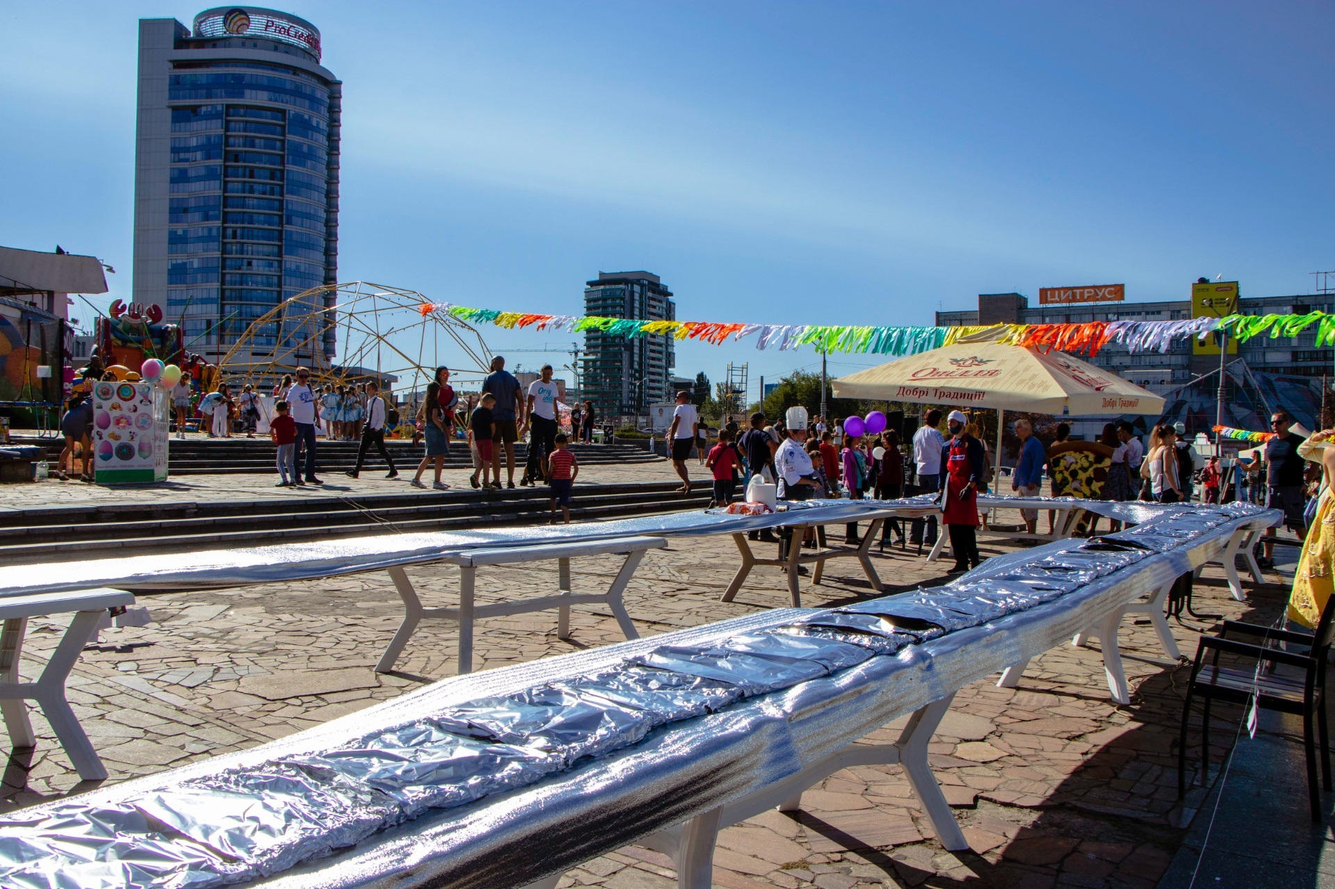 Пицца была огромной / фото: мэрия Днепра