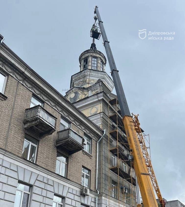 В Днепре демонтируют звезду по улице Рабочей -