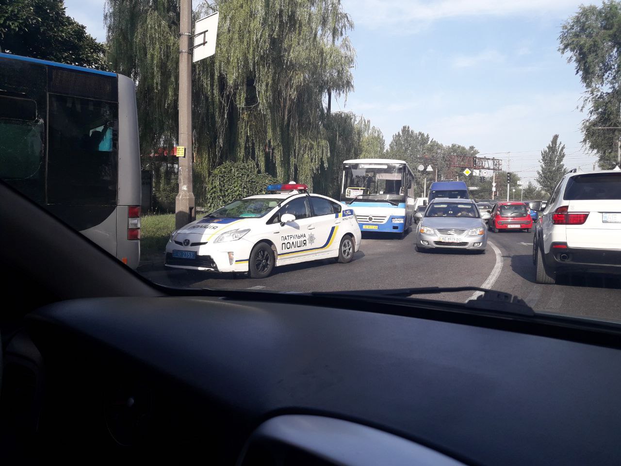 В ДТП попали два автобуса / фото: Tg Департамент транспорту ДМР