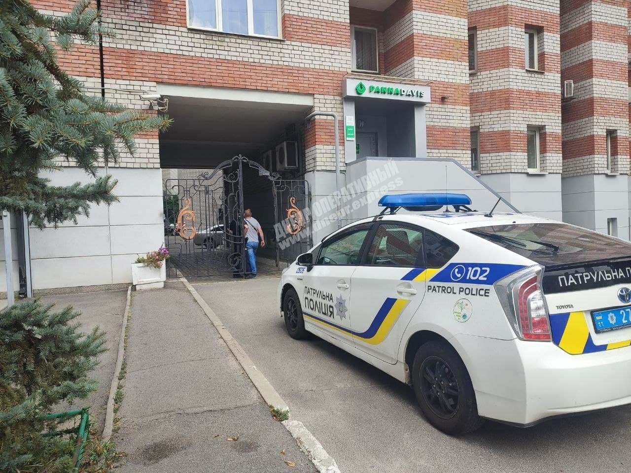 Много полиции и скорая: в Днепре прогремел взрыв на улице Литейной фото 1