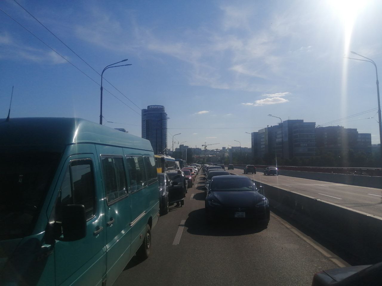 Пробка на Новом мосту / фото: ДТП Пробки Днепр