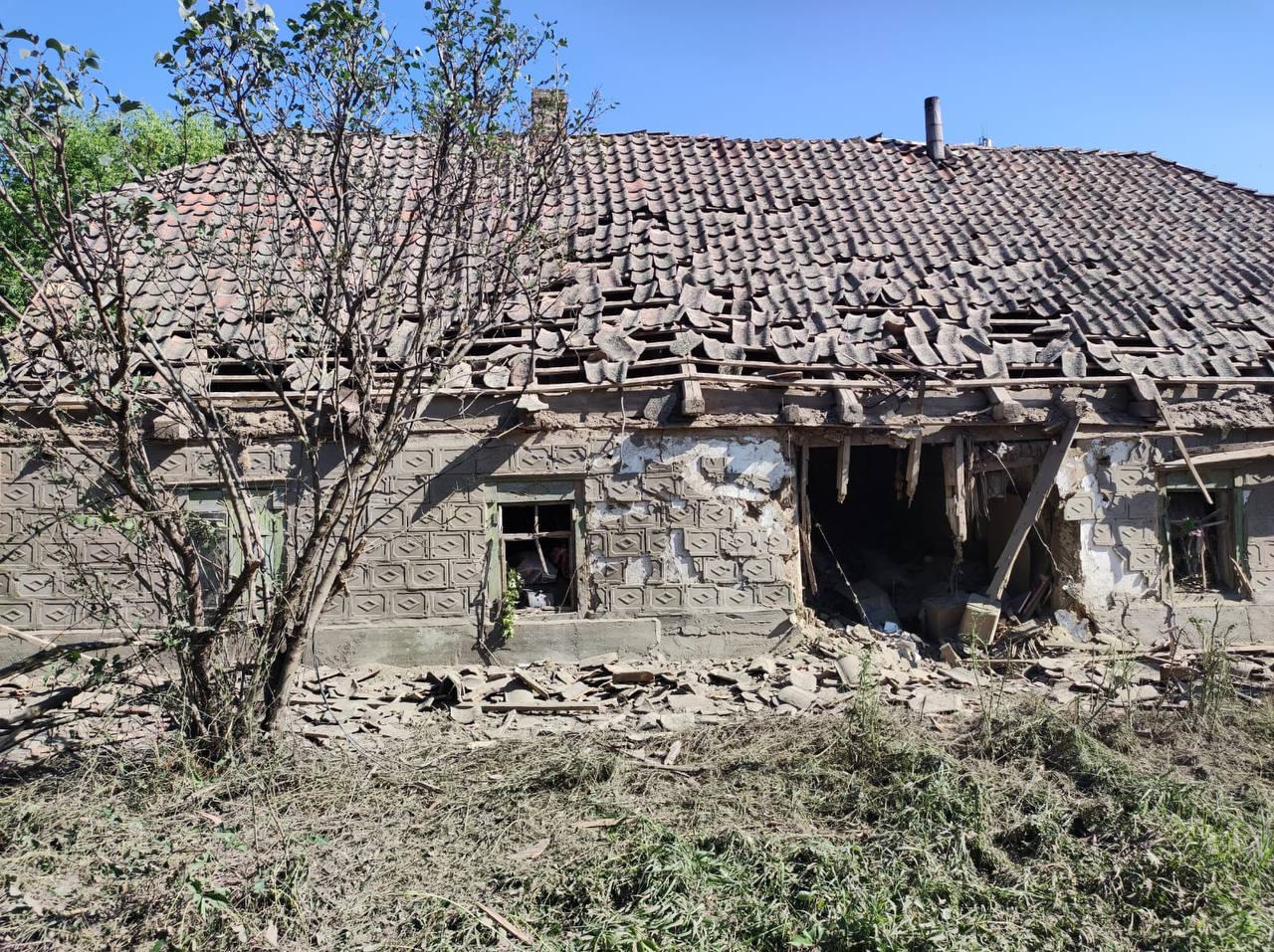 Последствия обстрелов в Днепропетровской области -