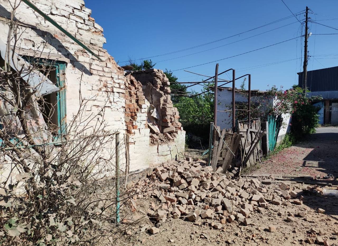 Последствия обстрелов в Днепропетровской области -