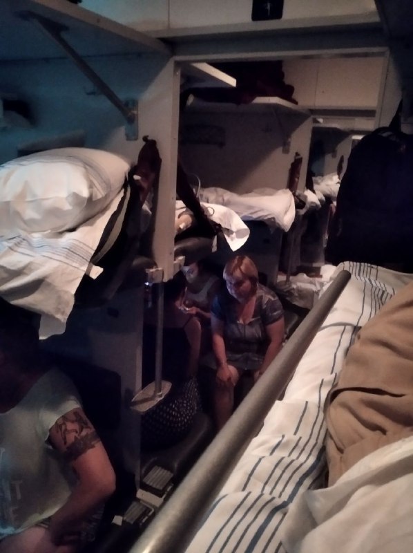 В плацкартном вагоне заняты все места