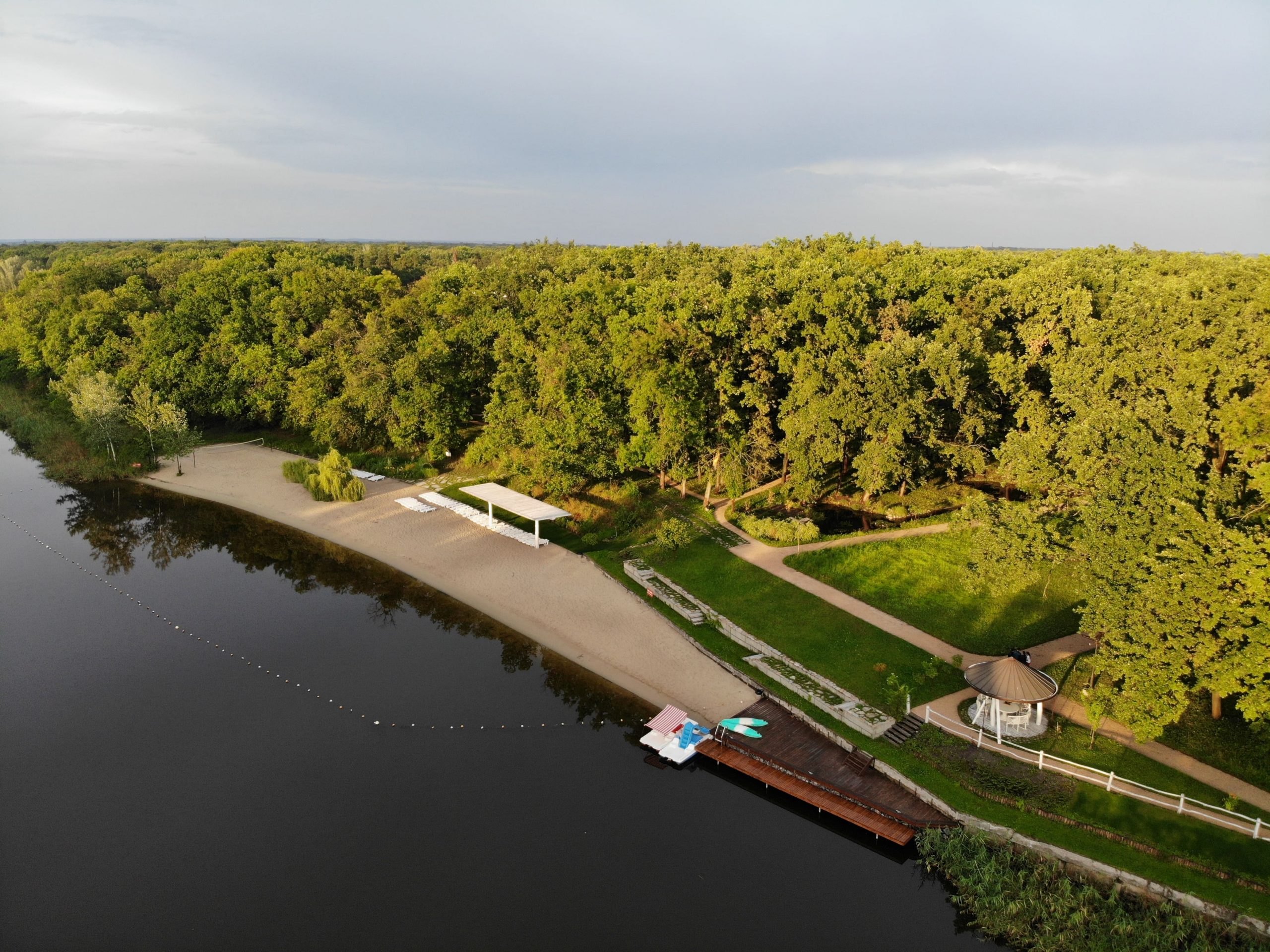Золотой пляж / фото со страниц заведения в соцсетях