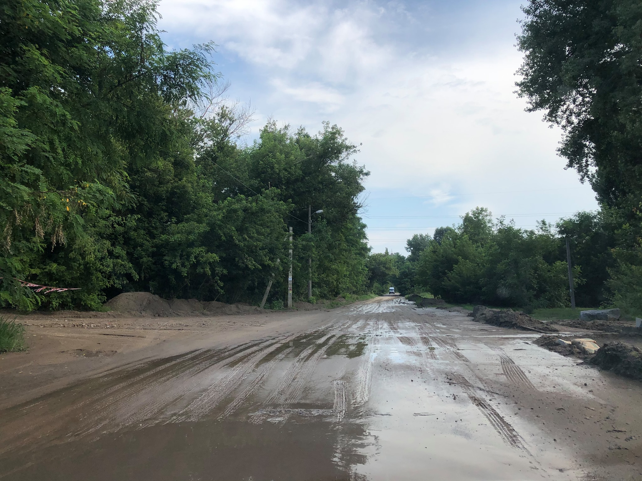 Дорогу на кладбище размыло. Фото: fb Юлия Терещенко