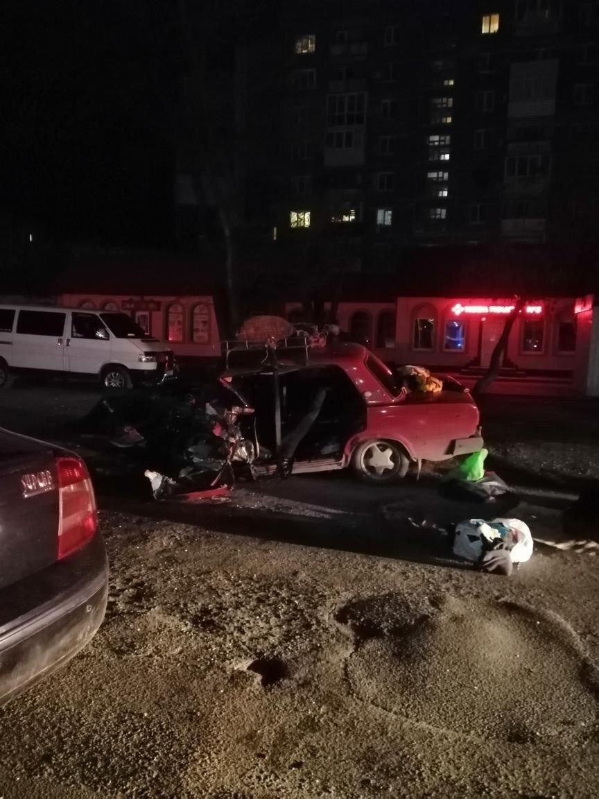 Один погибший и трое пострадавших: на Днепропетровщине произошло страшное ДТП фото 1