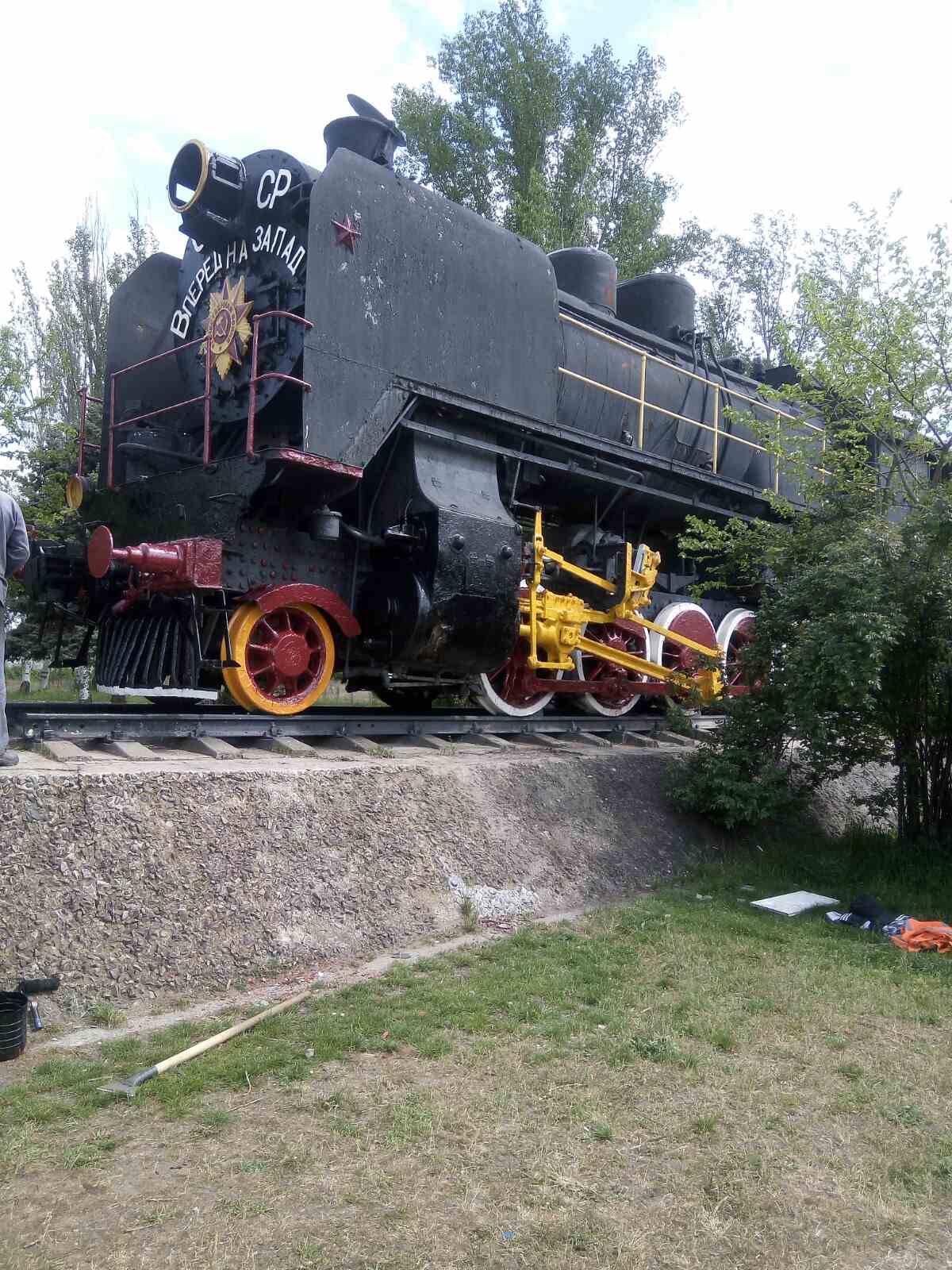Ко Дню Победы: в Днепре восстанавливают паровоз Сталина (фото) фото 1