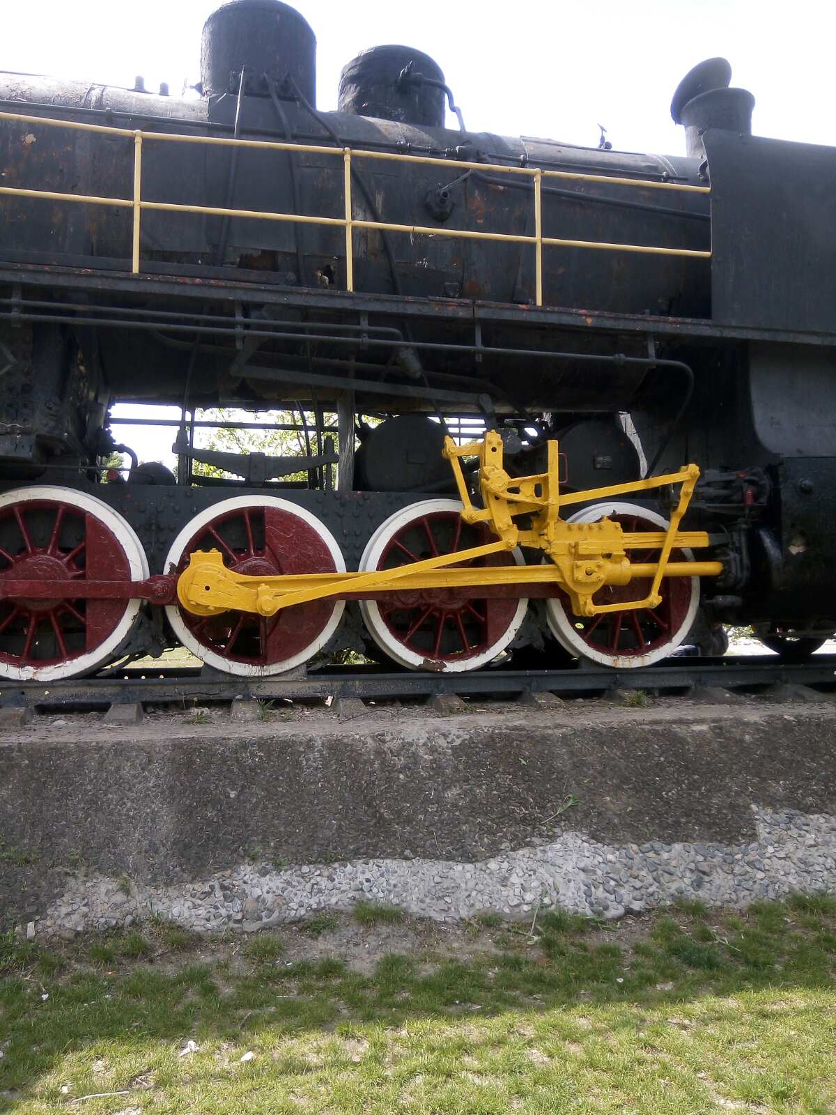 Историческая махина прямо в Днепре/ фото: ДП