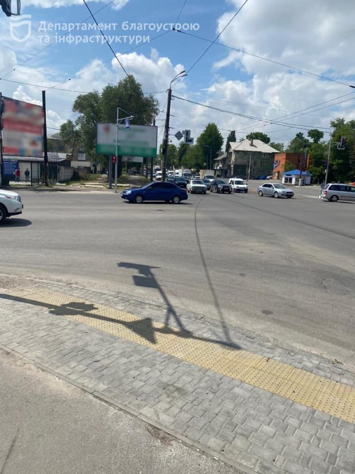 Переходи спокойно: проблемный перекресток обезопасили для пешеходов фото 1