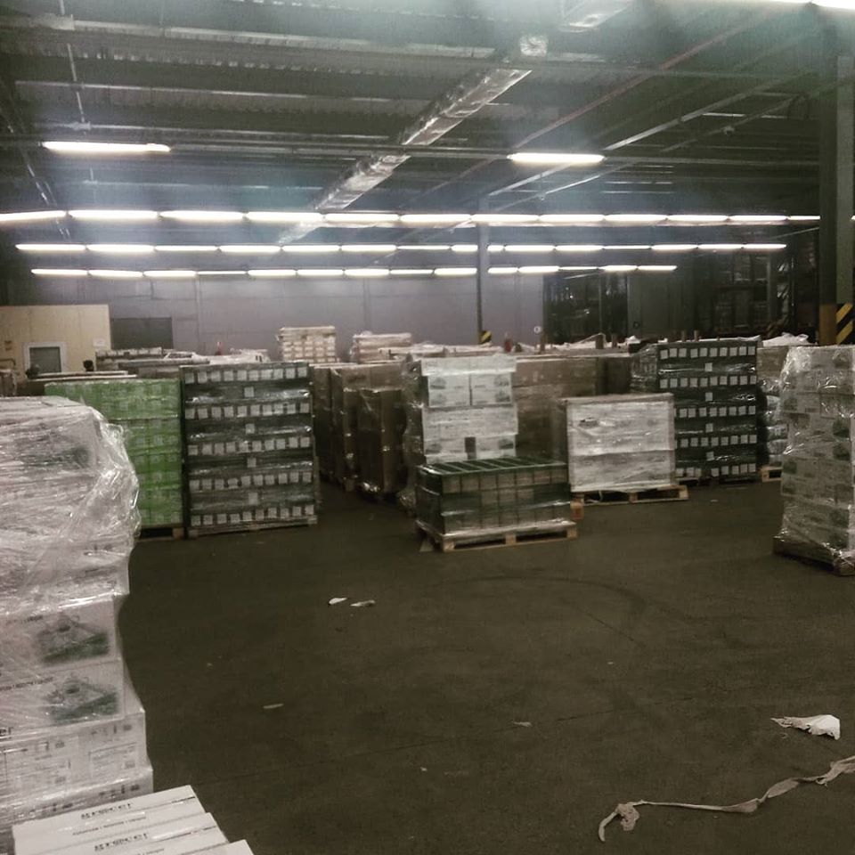 Хватит на всех и с головой: что происходит на складе АТБ в Днепре фото 2 1