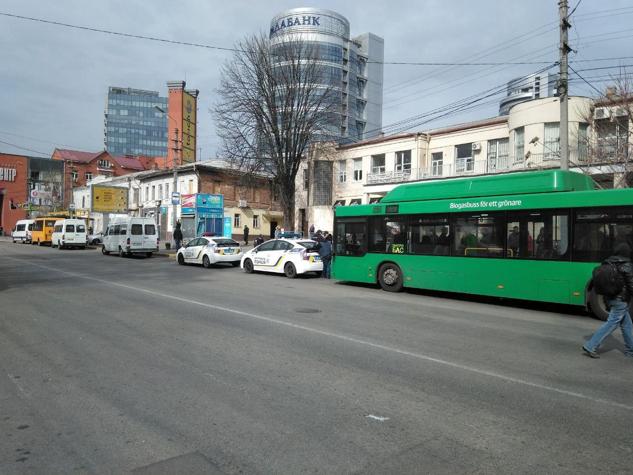 Полицейские работают/ фото: Василий Васильев