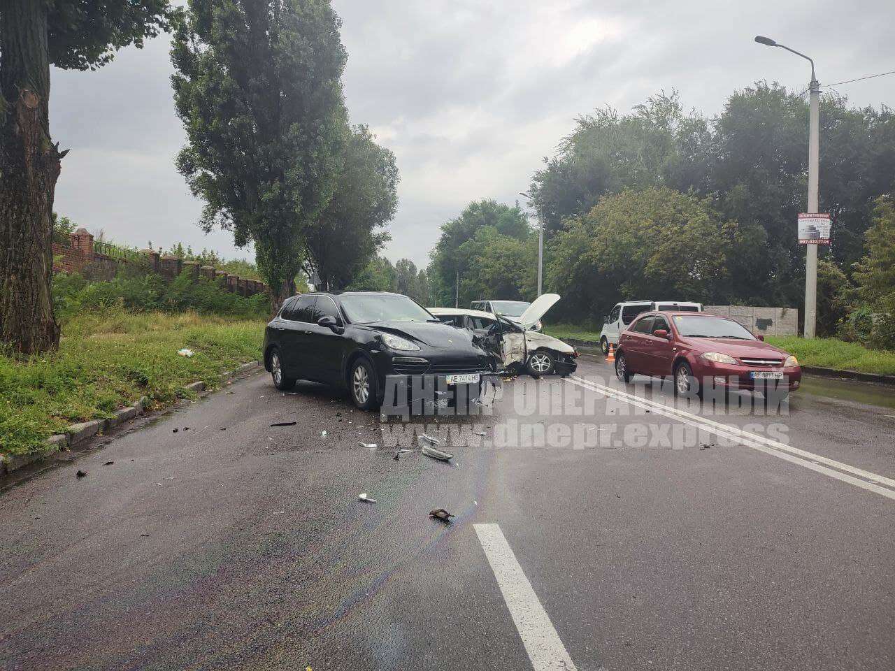 ДТП на Криворожской/ фото: Днепр Оперативный