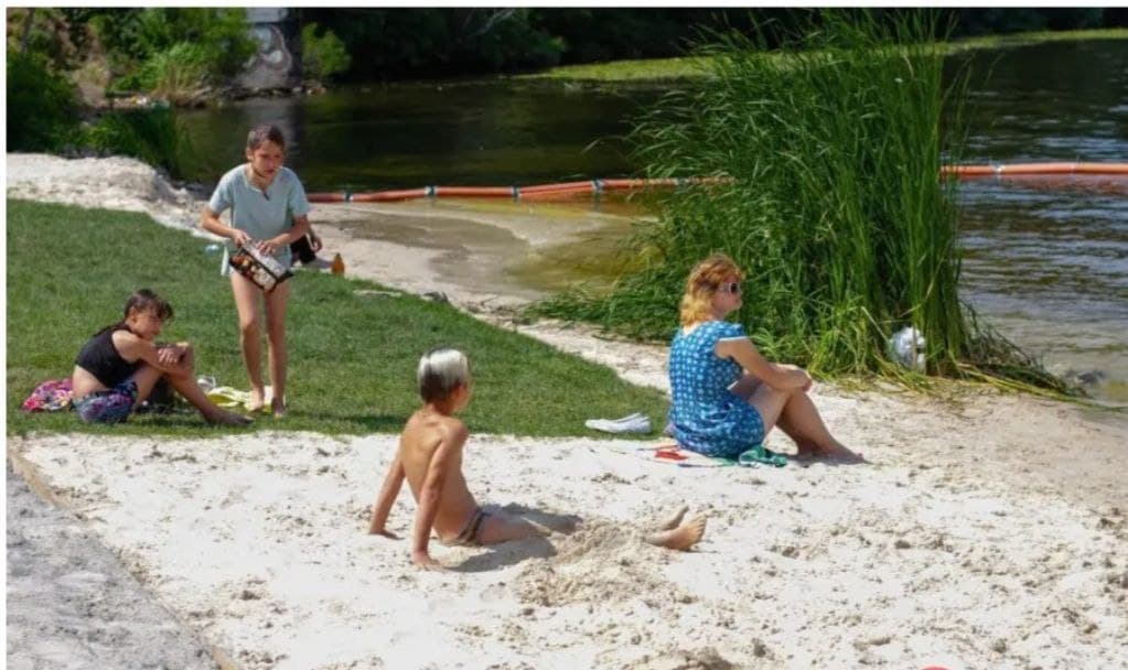 Новый пляж рядом с гостиницей "Парус"/ фото: D1