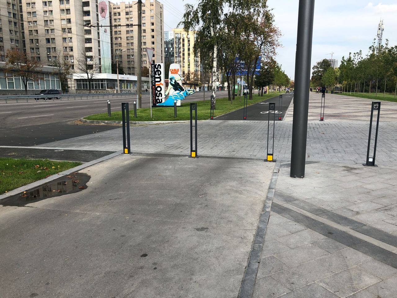 Такими были столбики изначально/ фото: fb Сергея Белого