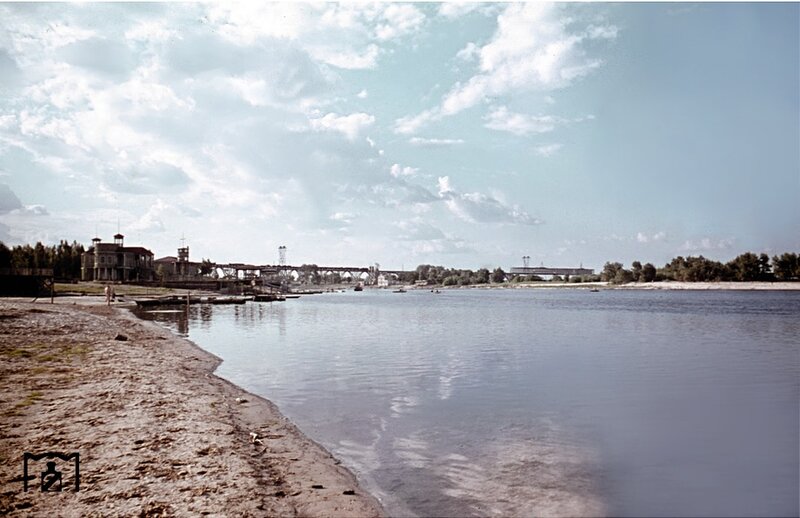 Монастырский остров в Днепропетровске/ фото: visualhistory.livejournal.com