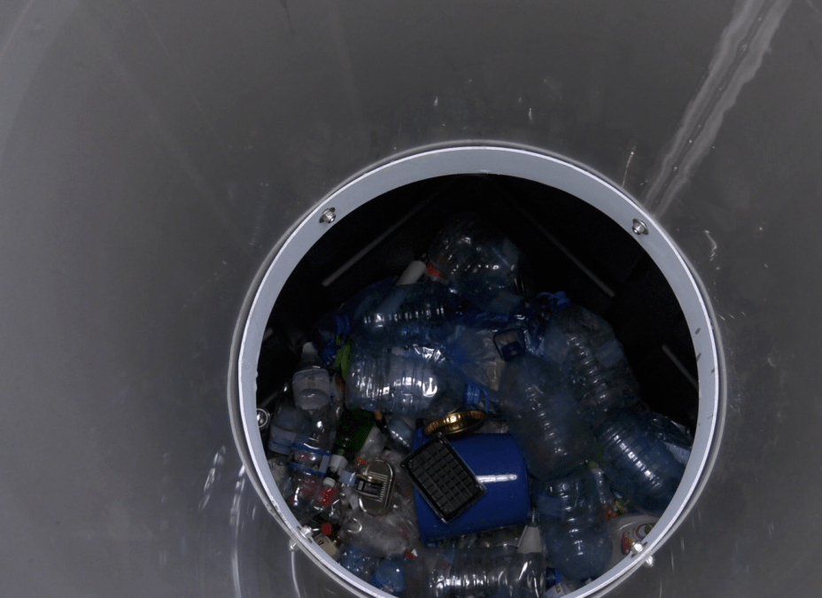 Антивандальный мусорный контейнер для пластика и металла в Днепре.