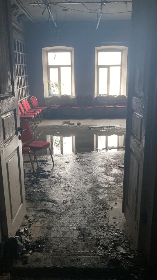 Куча пепла в "Арт-Квартире" на Троицкой.