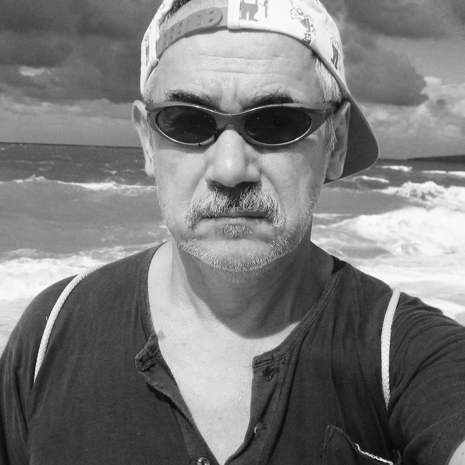 Конструктор Юрий Прокуратов.