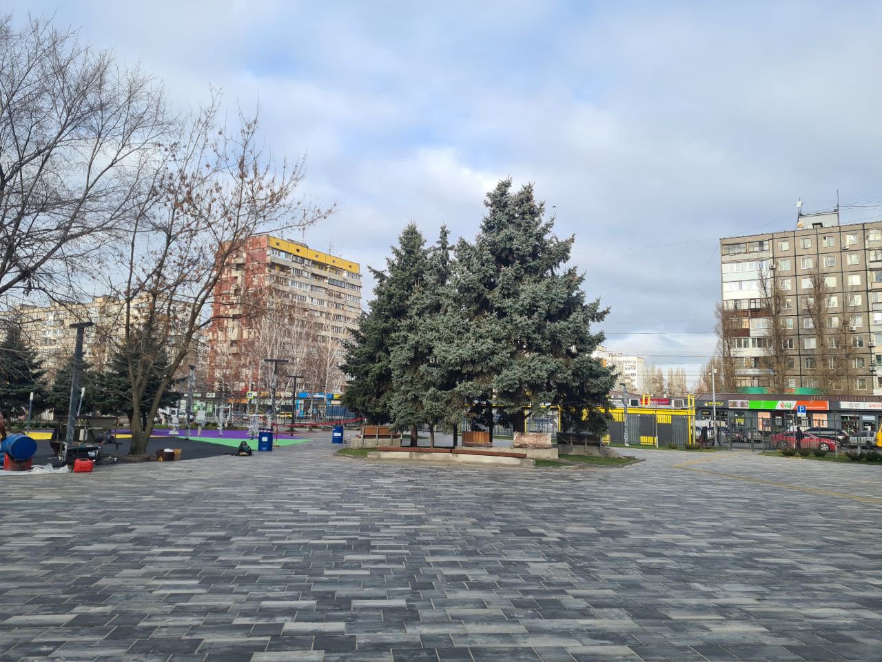 Сквер имени Клочко в Днепре на Калиновой после реконструкции.