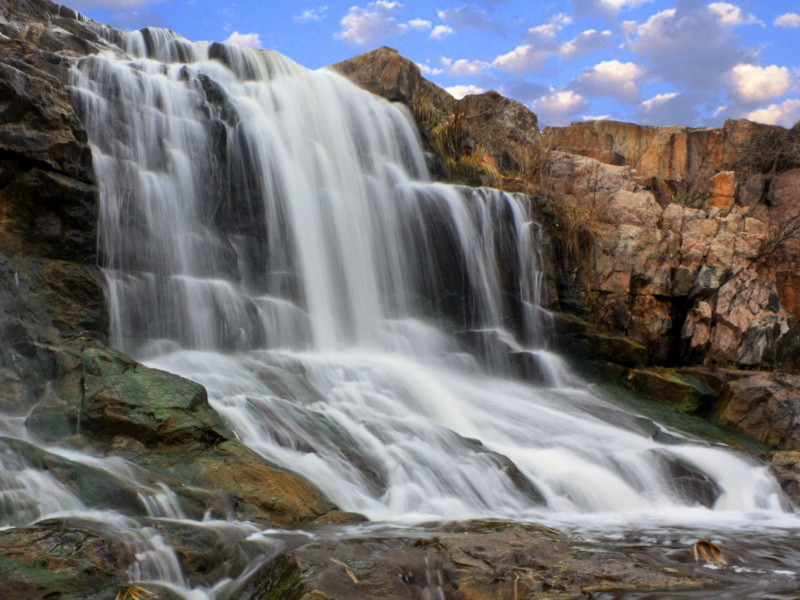 Водопад "Белые камни"/ фото: yesyes.ua